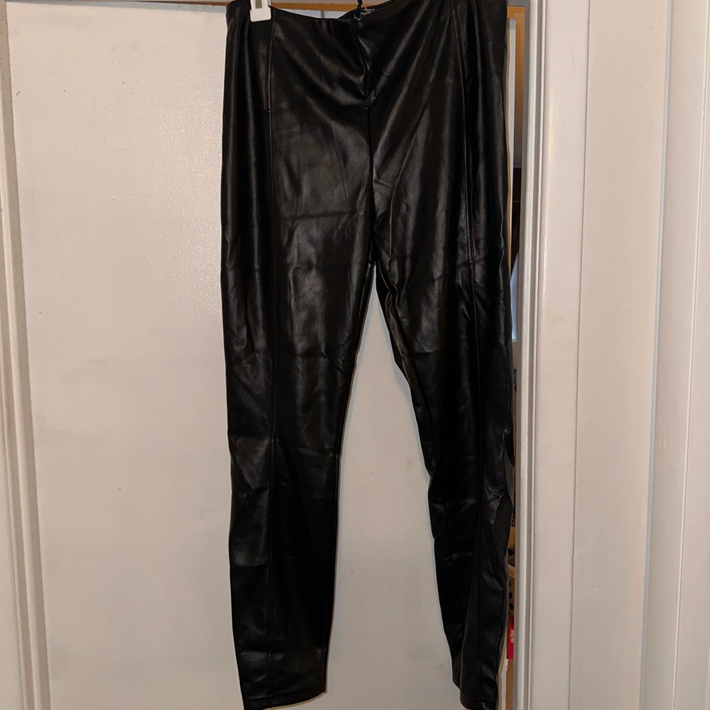 Brand New with Tags Never Work Nicole Miller NY Faux Leather Leggings in Black